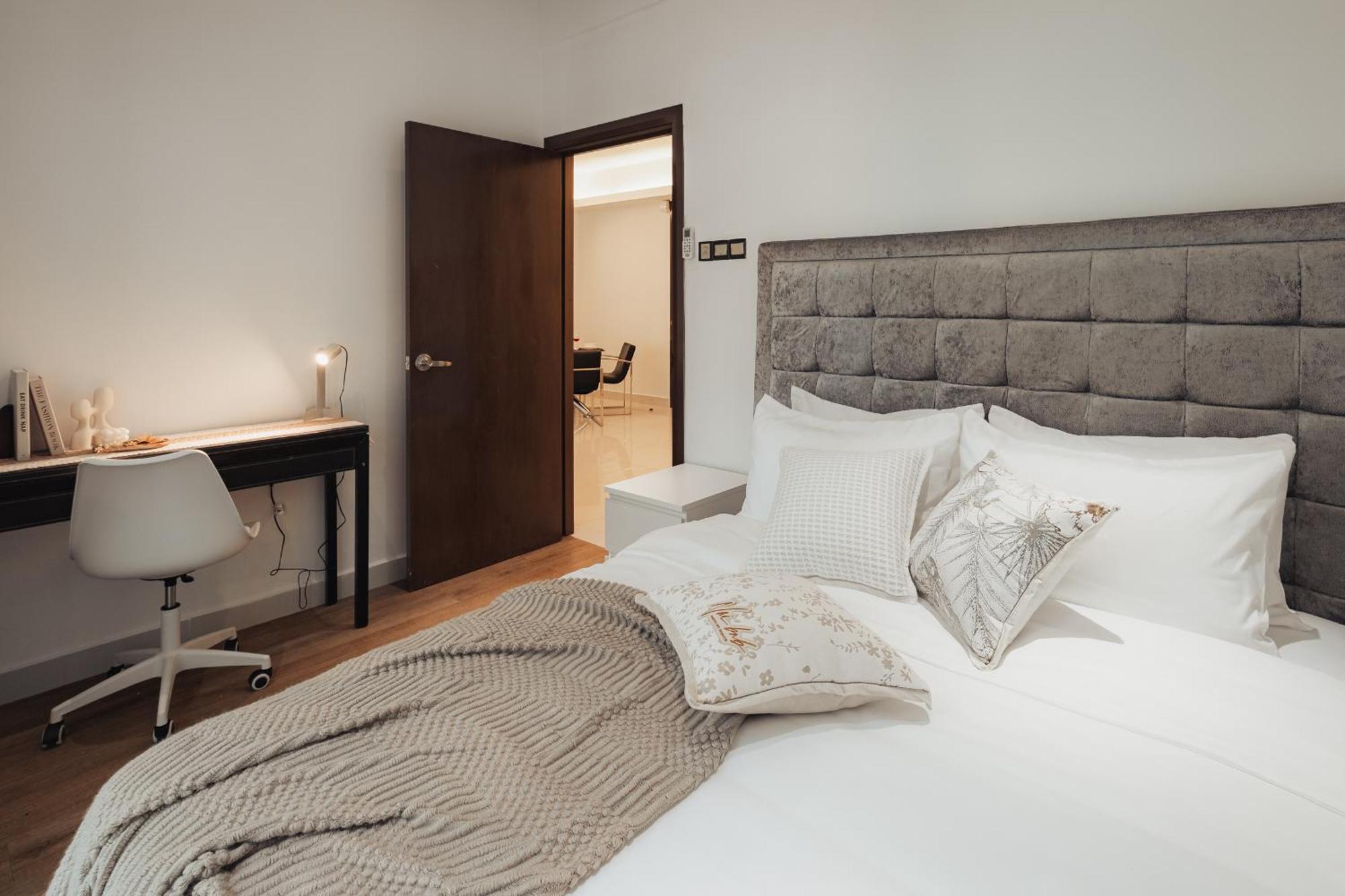 Suites & Residences @ Regalia By Plc Куала-Лумпур Экстерьер фото
