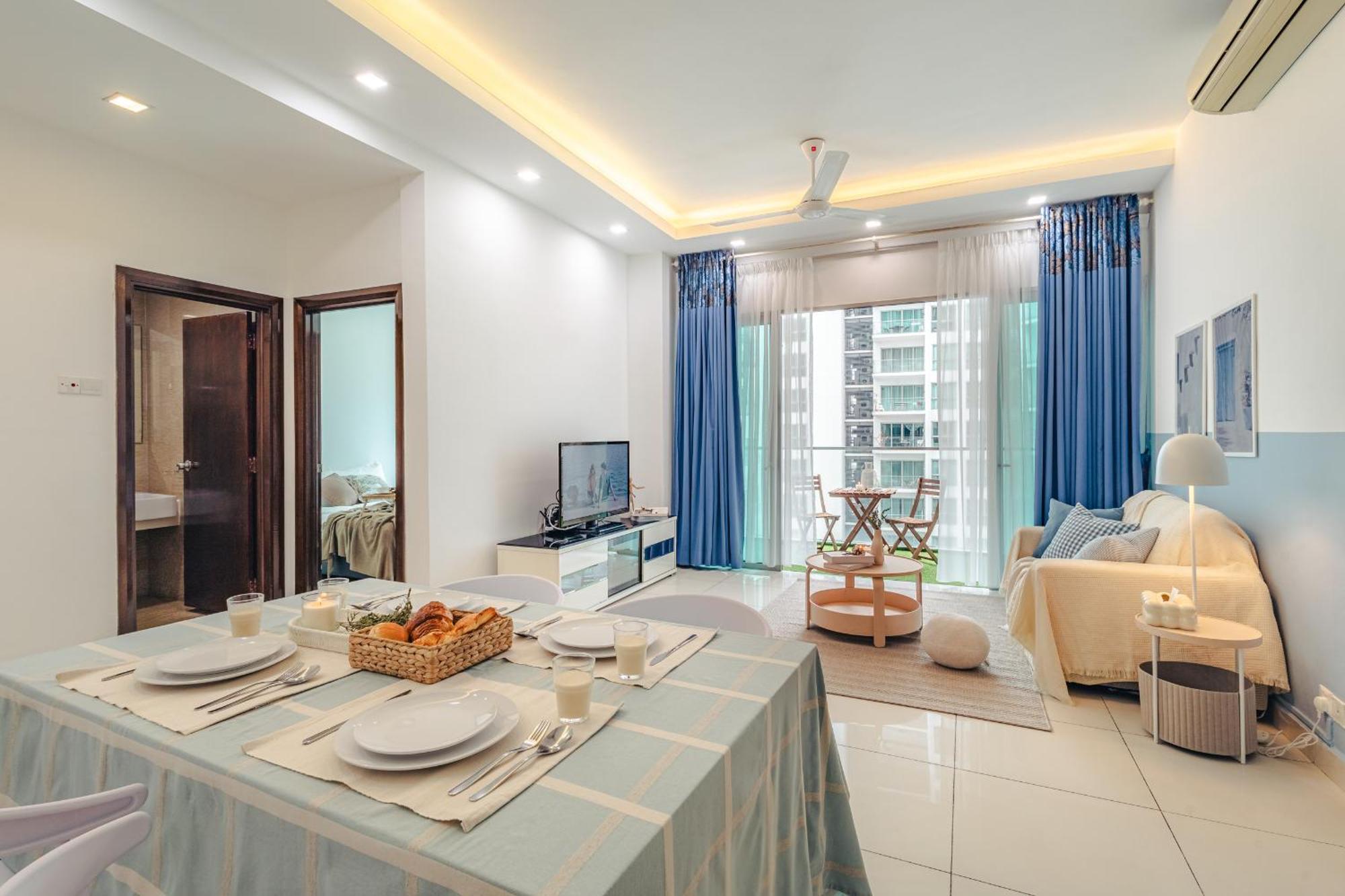 Suites & Residences @ Regalia By Plc Куала-Лумпур Экстерьер фото