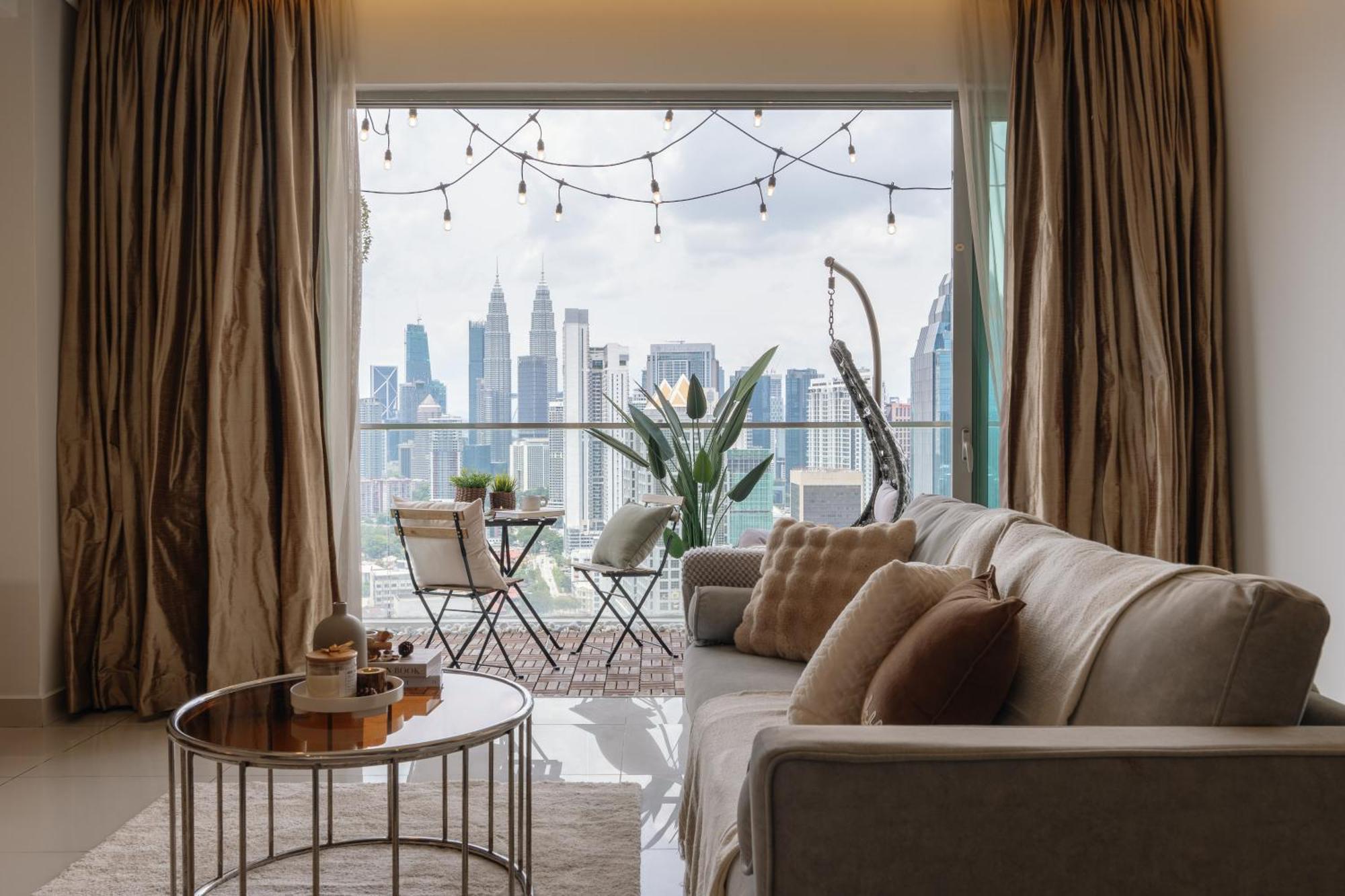 Suites & Residences @ Regalia By Plc Куала-Лумпур Экстерьер фото
