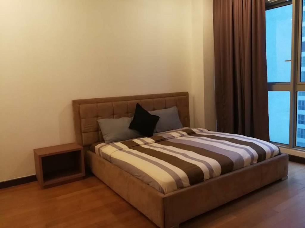 Suites & Residences @ Regalia By Plc Куала-Лумпур Экстерьер фото